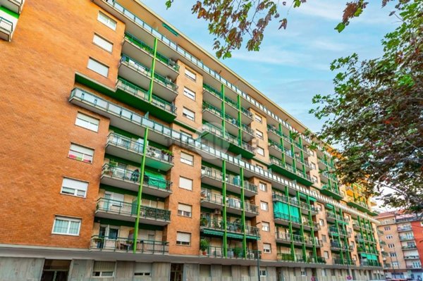 appartamento in vendita a Torino in zona Borgata Vittoria