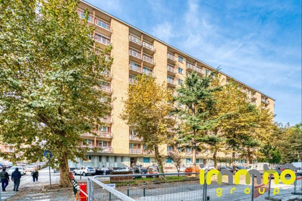 appartamento in vendita a Torino in zona Borgata Vittoria