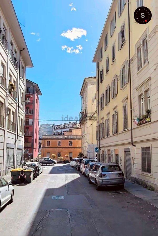 ufficio in vendita a Torino in zona Aurora