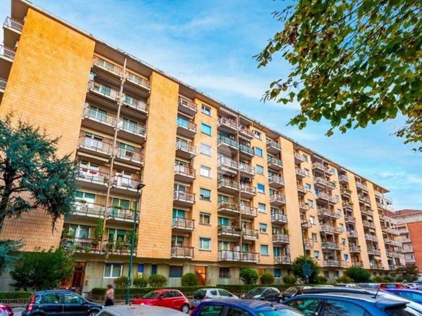 appartamento in vendita a Torino in zona Borgata Vittoria