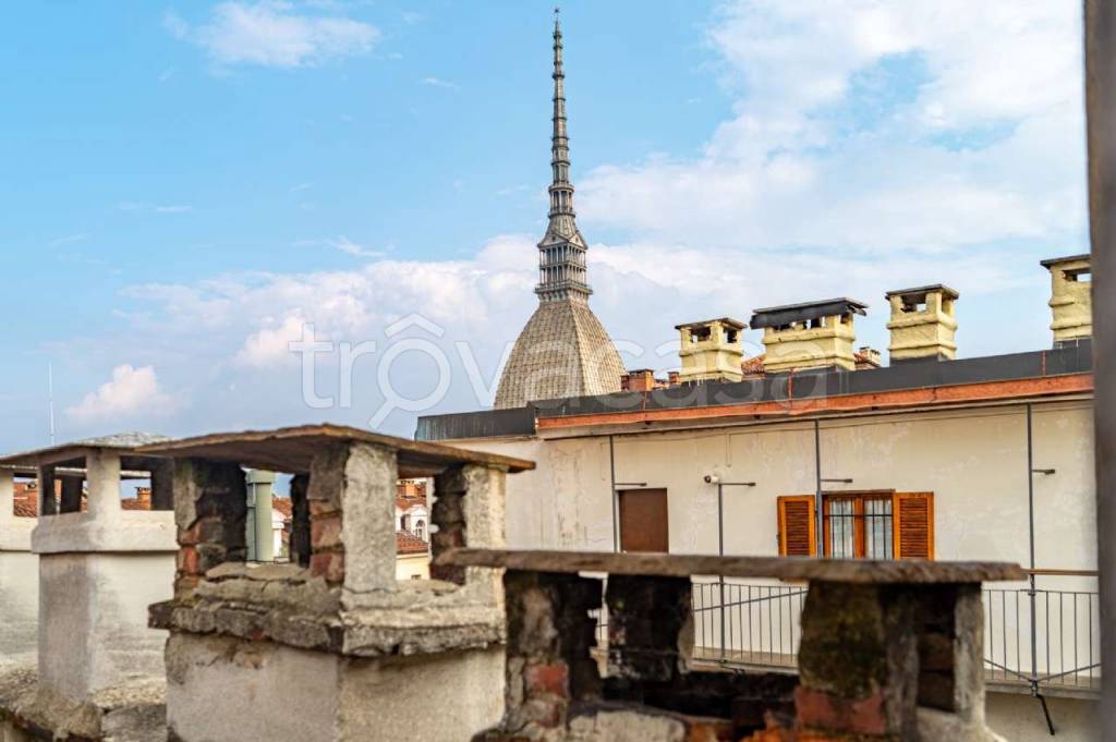 appartamento in vendita a Torino in zona Centro Storico