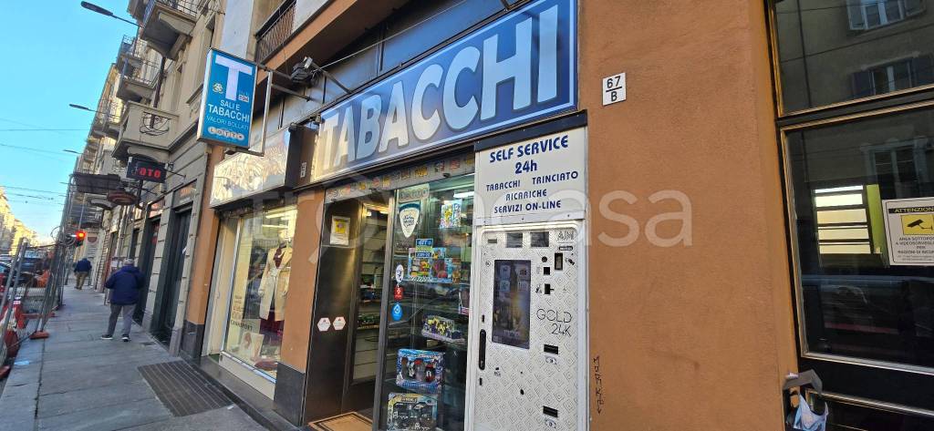 negozio in vendita a Torino in zona San Salvario