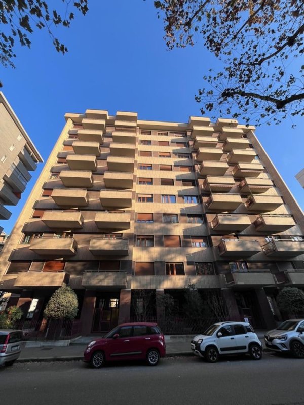 appartamento in vendita a Torino in zona Pozzo Strada