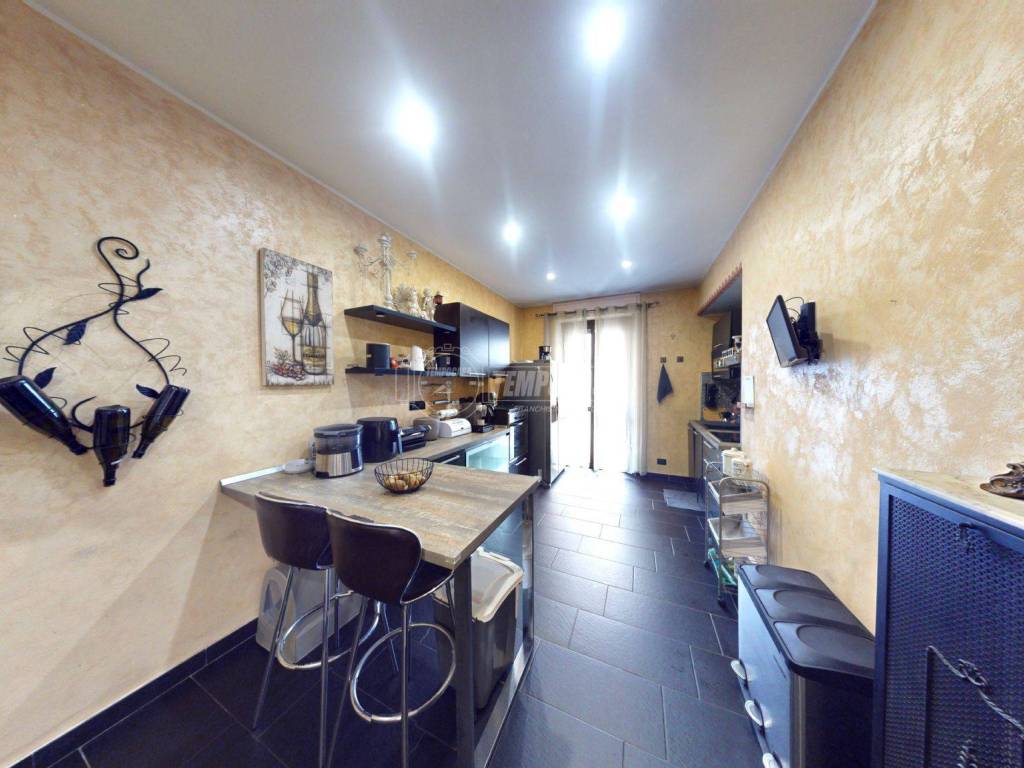 appartamento in vendita a Torino in zona Rebaudengo