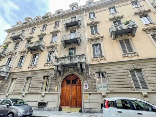 appartamento in vendita a Torino in zona Crocetta