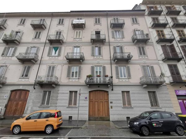 appartamento in vendita a Torino in zona Cit Turin