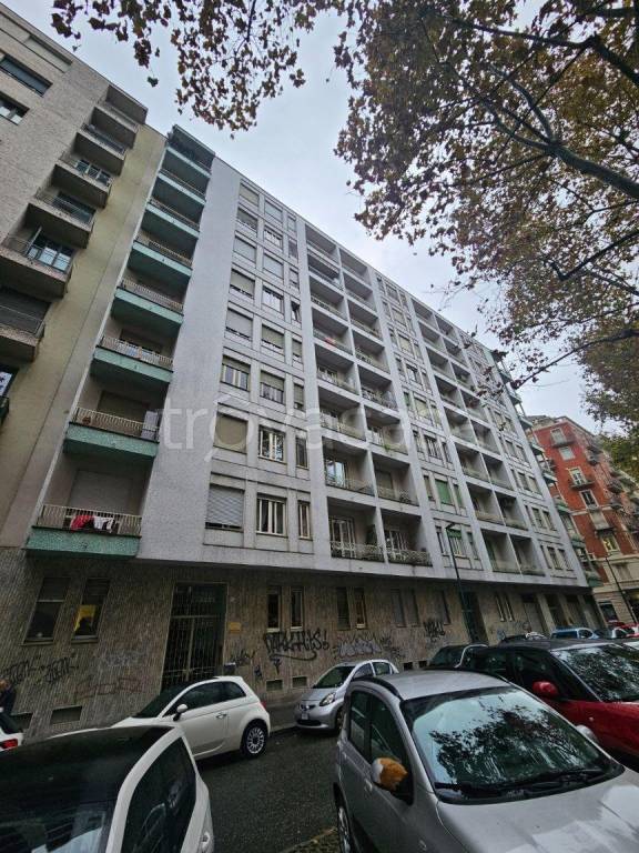appartamento in vendita a Torino in zona Cenisia