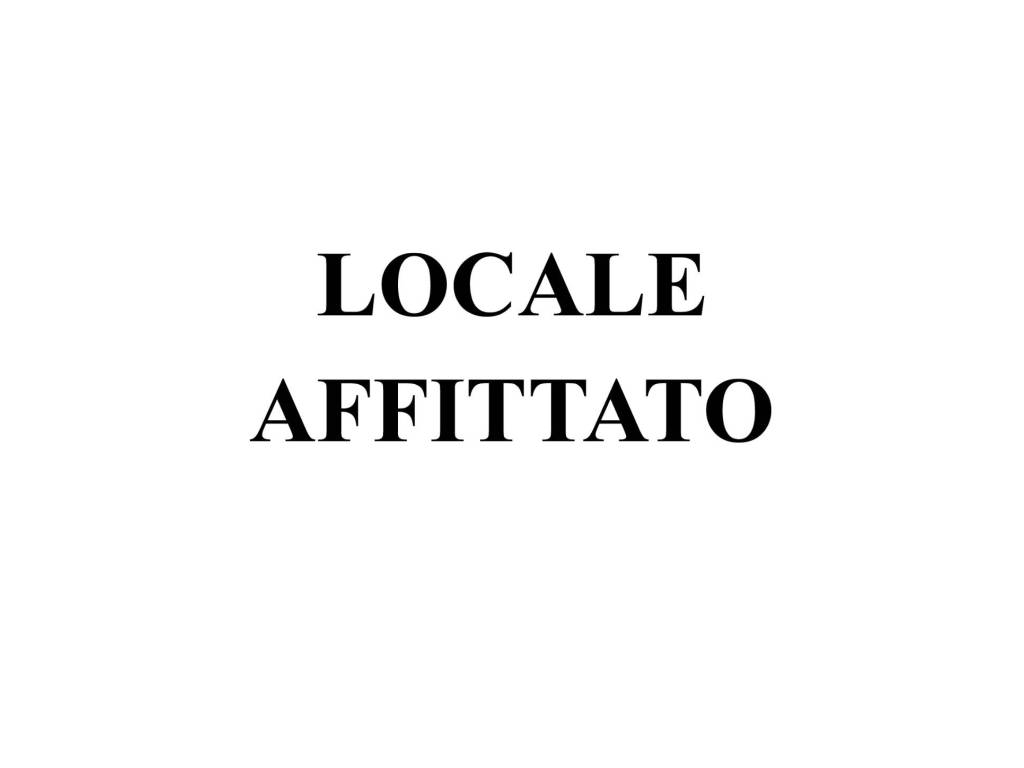 negozio in affitto a Torino
