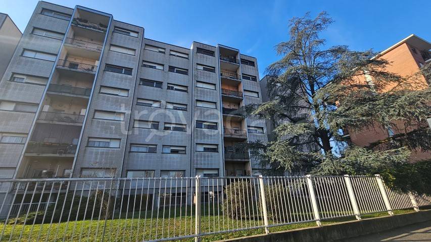 appartamento in vendita a Torino in zona Lingotto