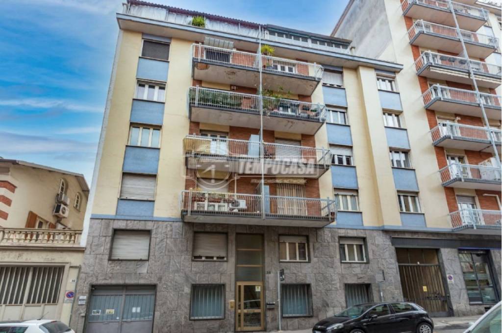 negozio in vendita a Torino in zona San Donato