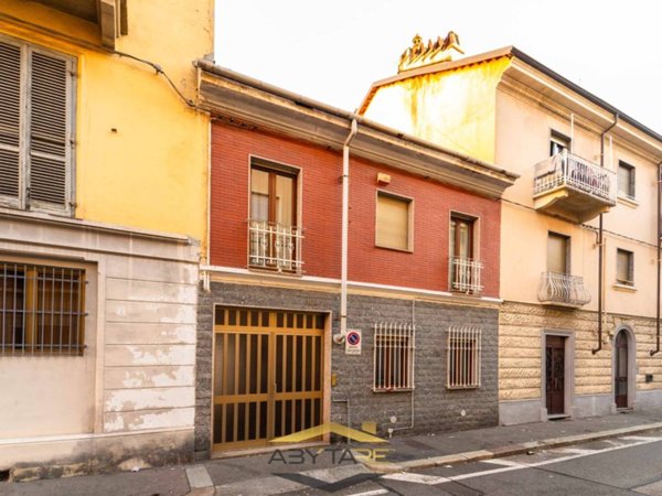 casa indipendente in vendita a Torino in zona Barriera di Milano
