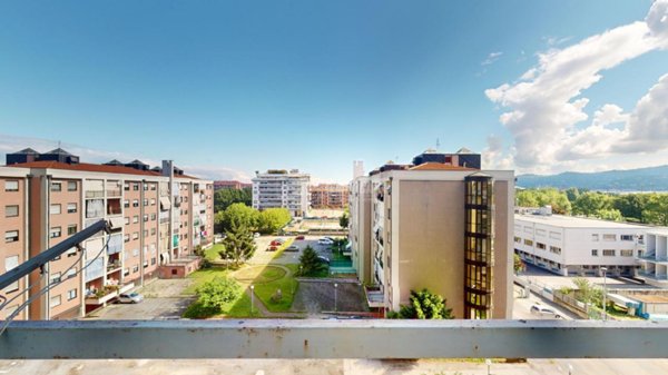 appartamento in vendita a Torino in zona Mirafiori Sud