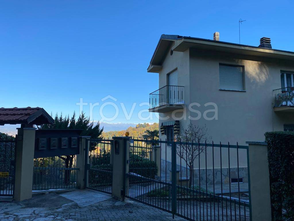appartamento in vendita a Torino in zona Superga
