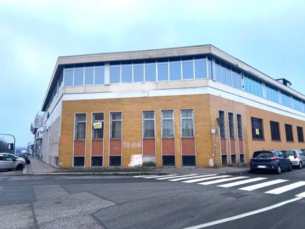 negozio in vendita a Torino in zona Vanchiglia