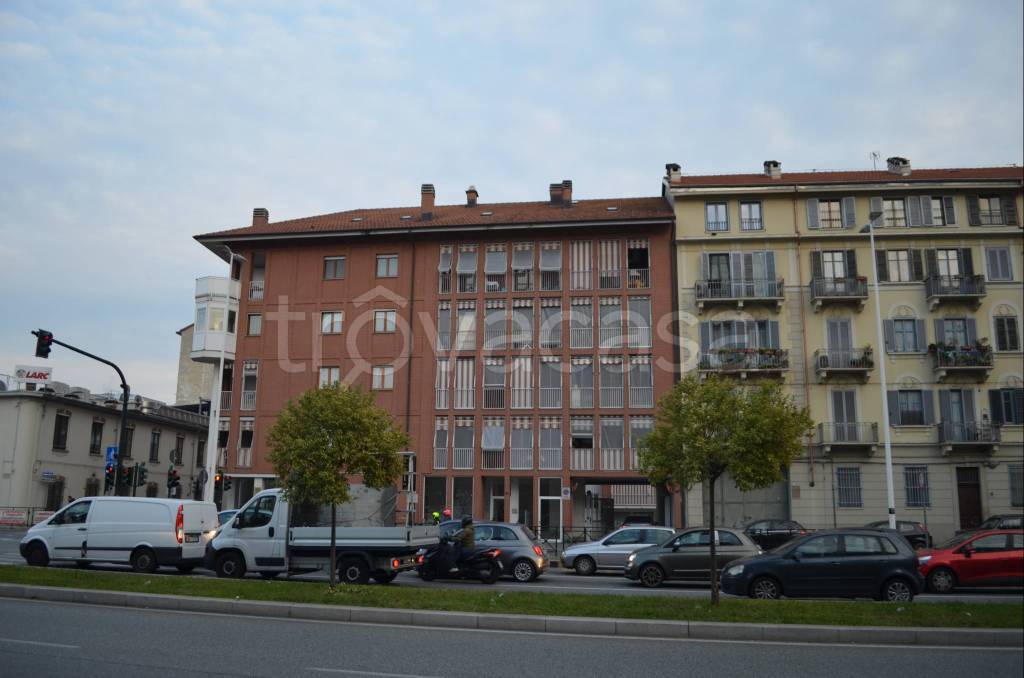 appartamento in vendita a Torino in zona Borgata Vittoria