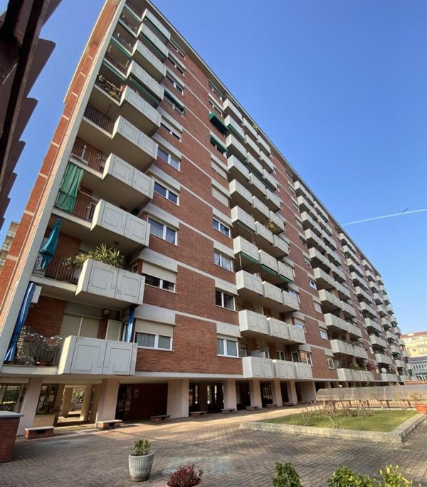 appartamento in vendita a Torino in zona Santa Rita