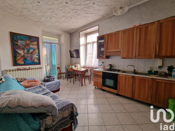 appartamento in vendita a Torino in zona Cenisia