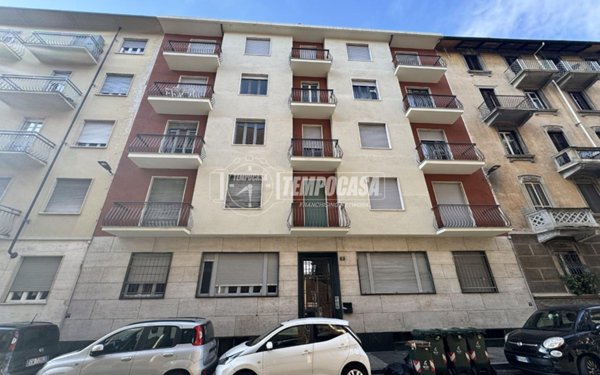 appartamento in vendita a Torino in zona Cenisia