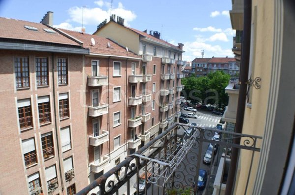 appartamento in vendita a Torino in zona Parella