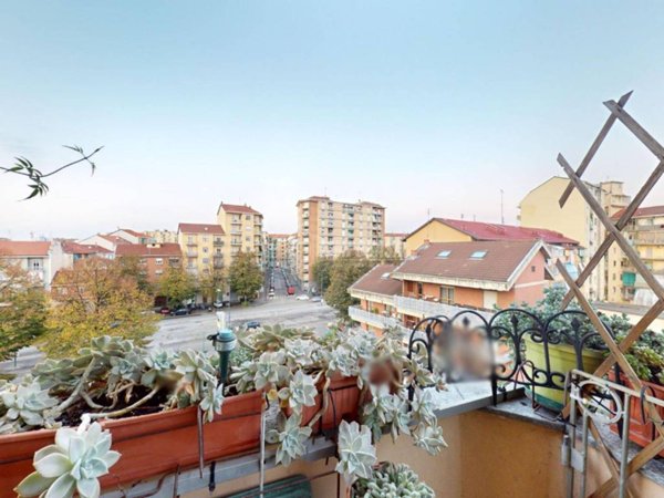 appartamento in vendita a Torino in zona Mirafiori Sud