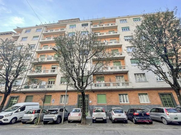 appartamento in vendita a Torino in zona San Salvario