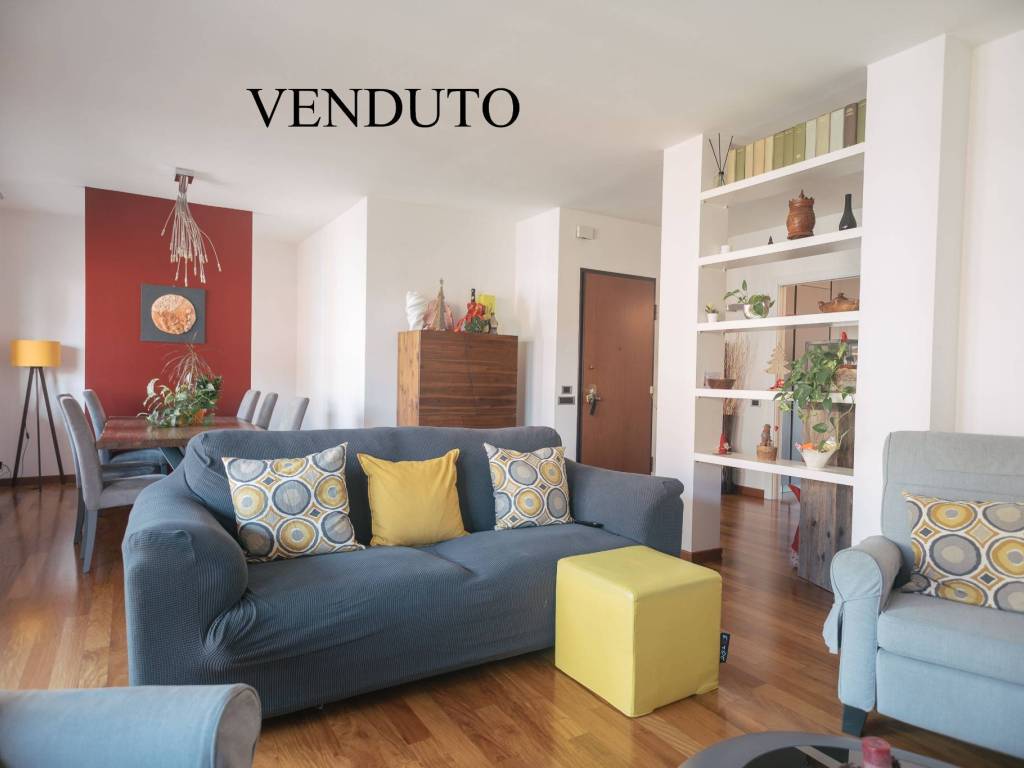 appartamento in vendita a Torino in zona Cenisia