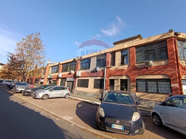 negozio in vendita a Torino in zona Pozzo Strada