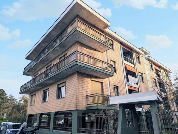 appartamento in vendita a Torino in zona Parella
