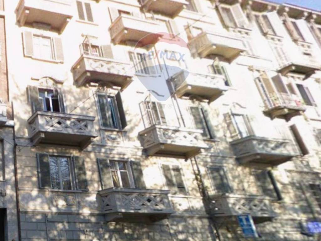 appartamento in vendita a Torino in zona Aurora