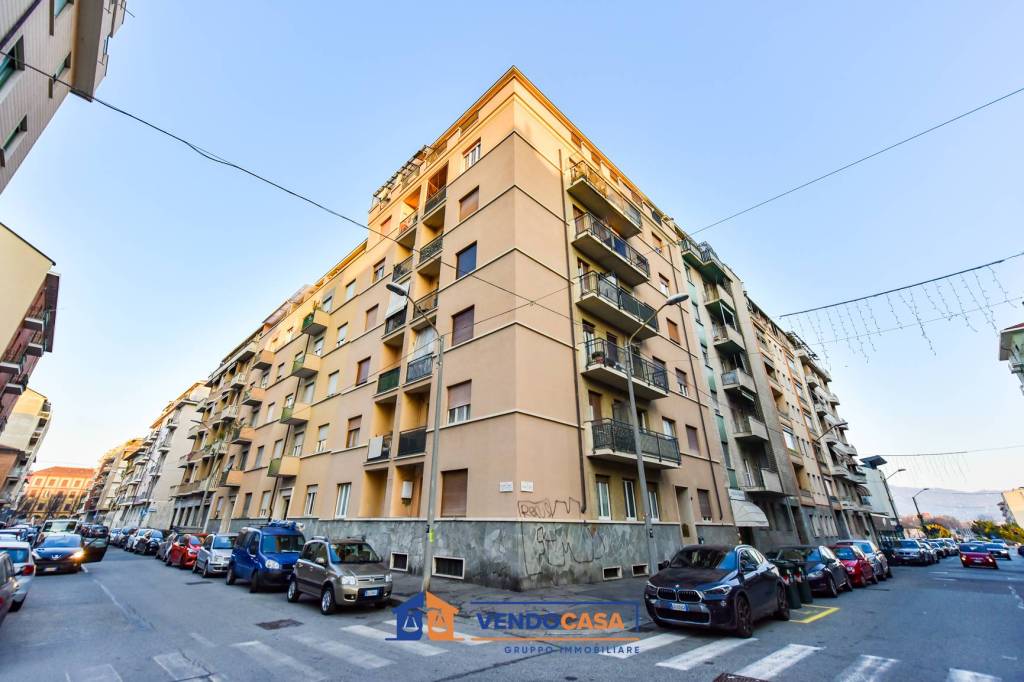 appartamento in vendita a Torino in zona Santa Rita
