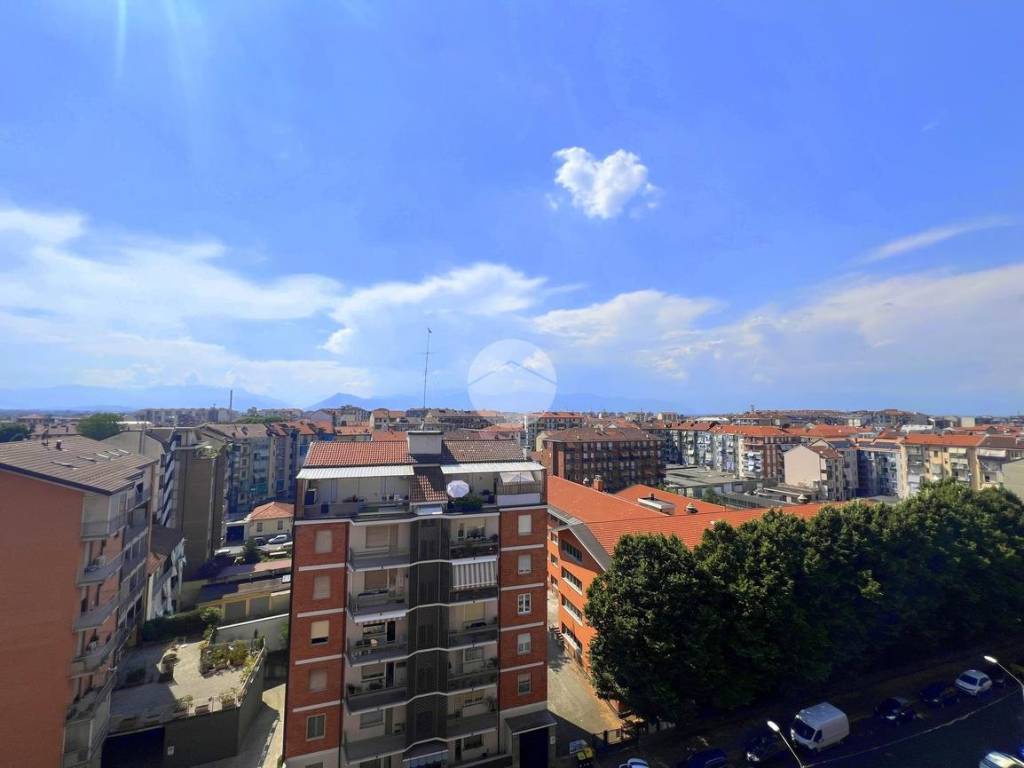 appartamento in vendita a Torino in zona Vallette