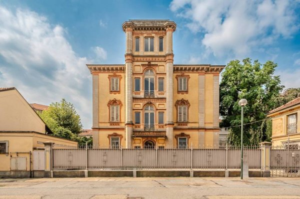 appartamento in vendita a Torino in zona Crocetta