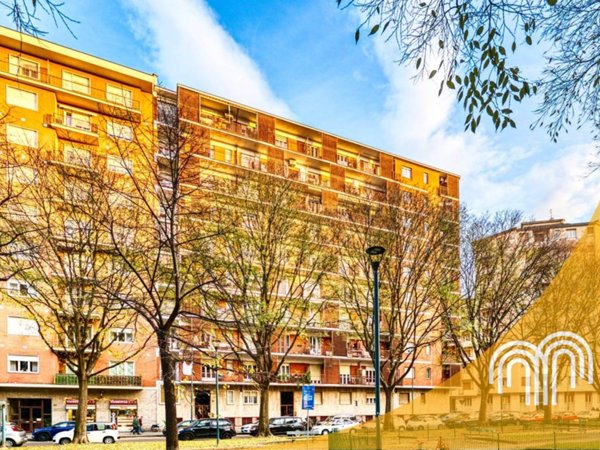 appartamento in vendita a Torino in zona Parella
