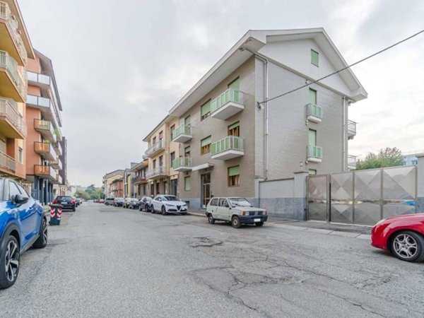 appartamento in vendita a Torino in zona Parella
