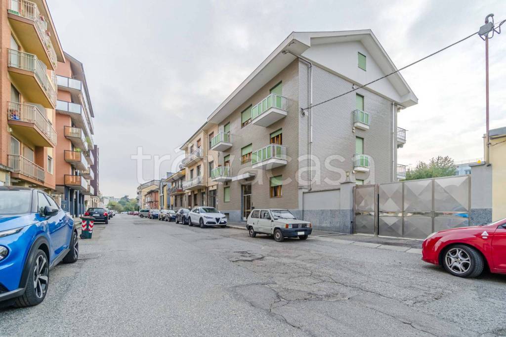 appartamento in vendita a Torino in zona Parella