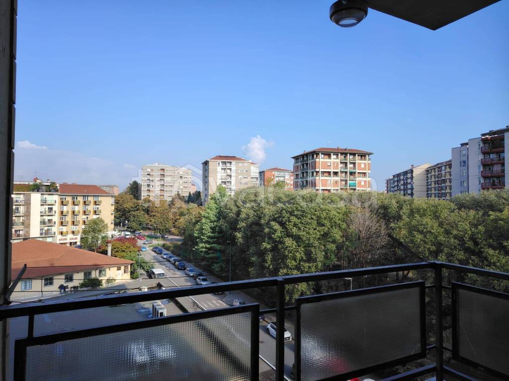 appartamento in vendita a Torino in zona Mirafiori Nord