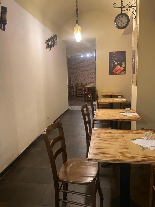 negozio in vendita a Torino in zona Cenisia