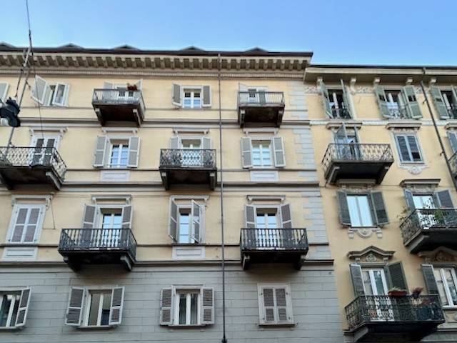 appartamento in vendita a Torino in zona San Salvario
