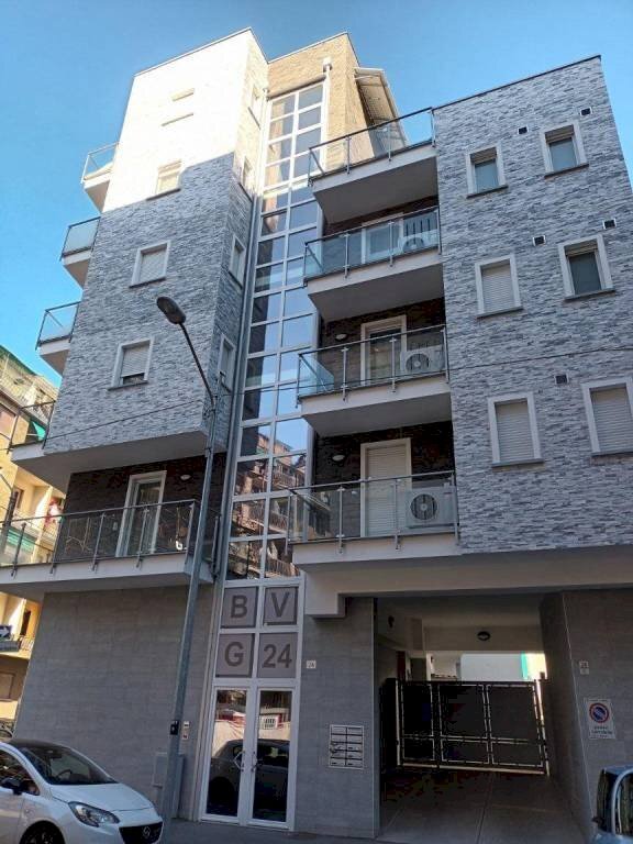 appartamento in vendita a Torino in zona Santa Rita