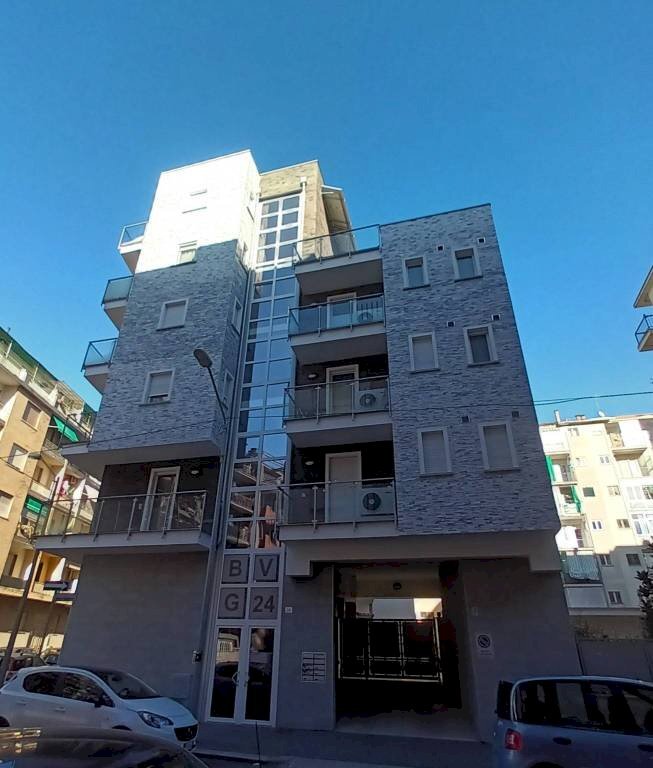 appartamento in vendita a Torino in zona Santa Rita