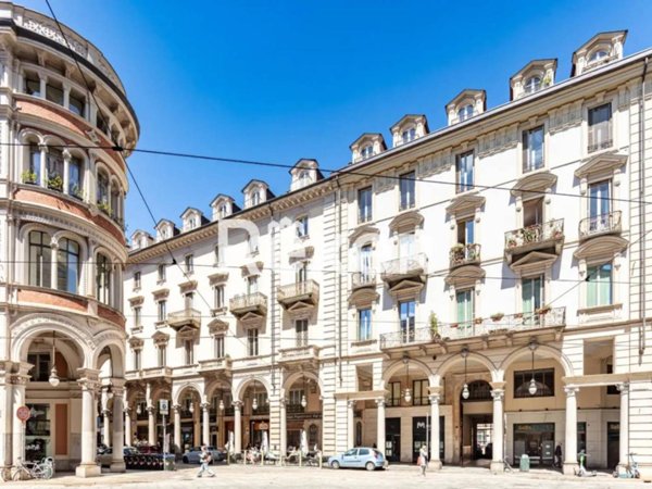 appartamento in vendita a Torino in zona Centro Storico