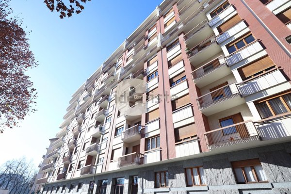 appartamento in vendita a Torino in zona Campidoglio