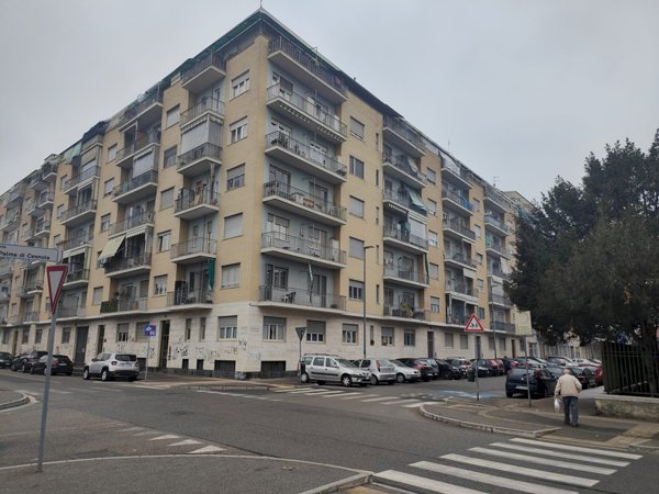 appartamento in vendita a Torino in zona Lingotto