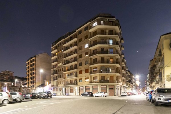 appartamento in vendita a Torino in zona Aurora