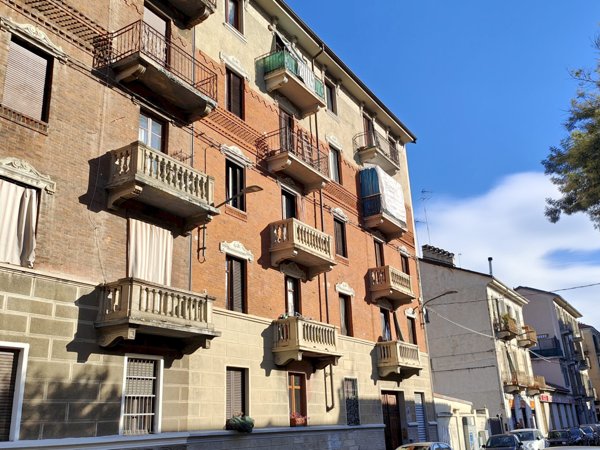 appartamento in vendita a Torino in zona Borgata Vittoria