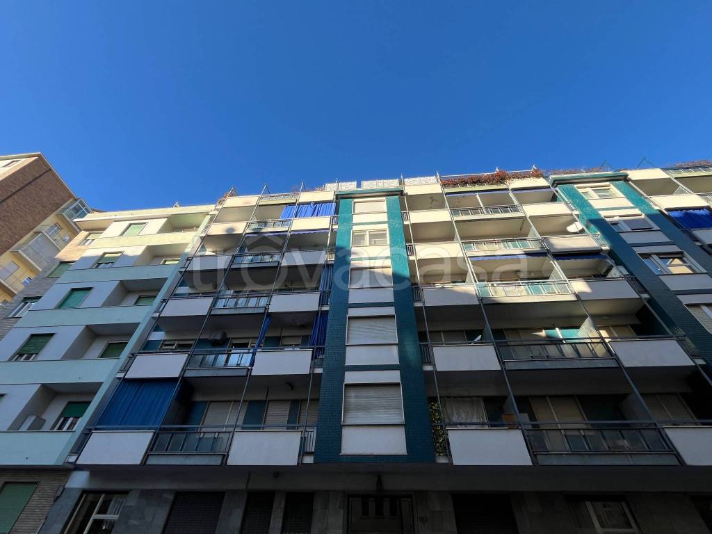 appartamento in vendita a Torino in zona Santa Rita
