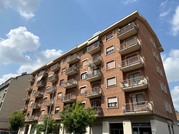 appartamento in vendita a Torino in zona Lucento