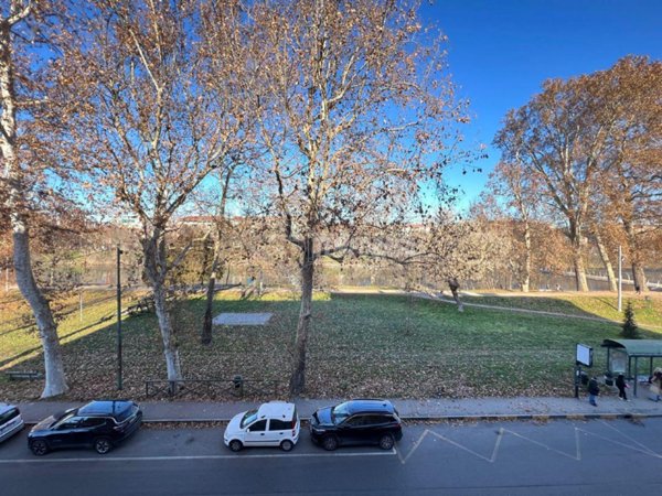 appartamento in vendita a Torino in zona Rosa