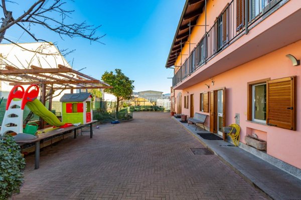 casa indipendente in vendita a Torino in zona Regio Parco