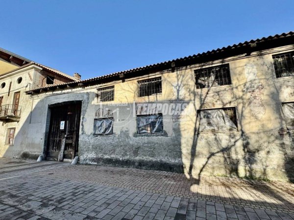 casale in vendita a Torino in zona Rebaudengo